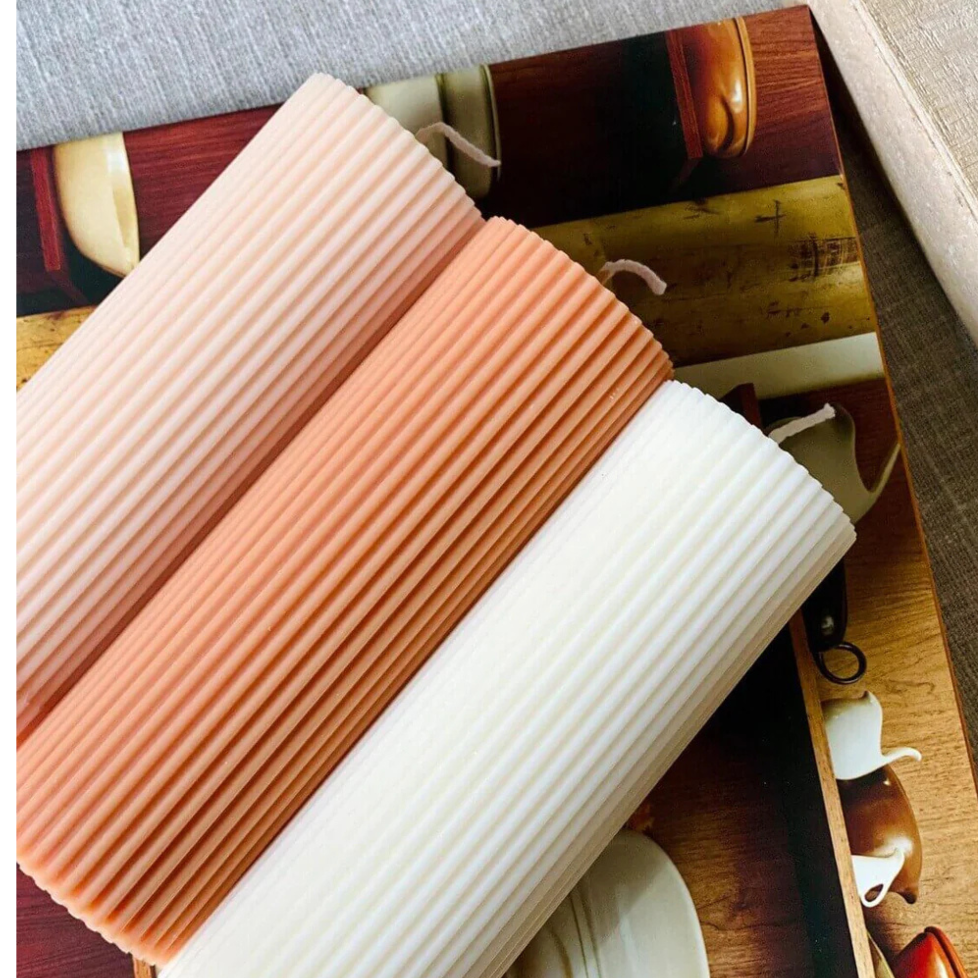 Minimalist Ribbed Candle