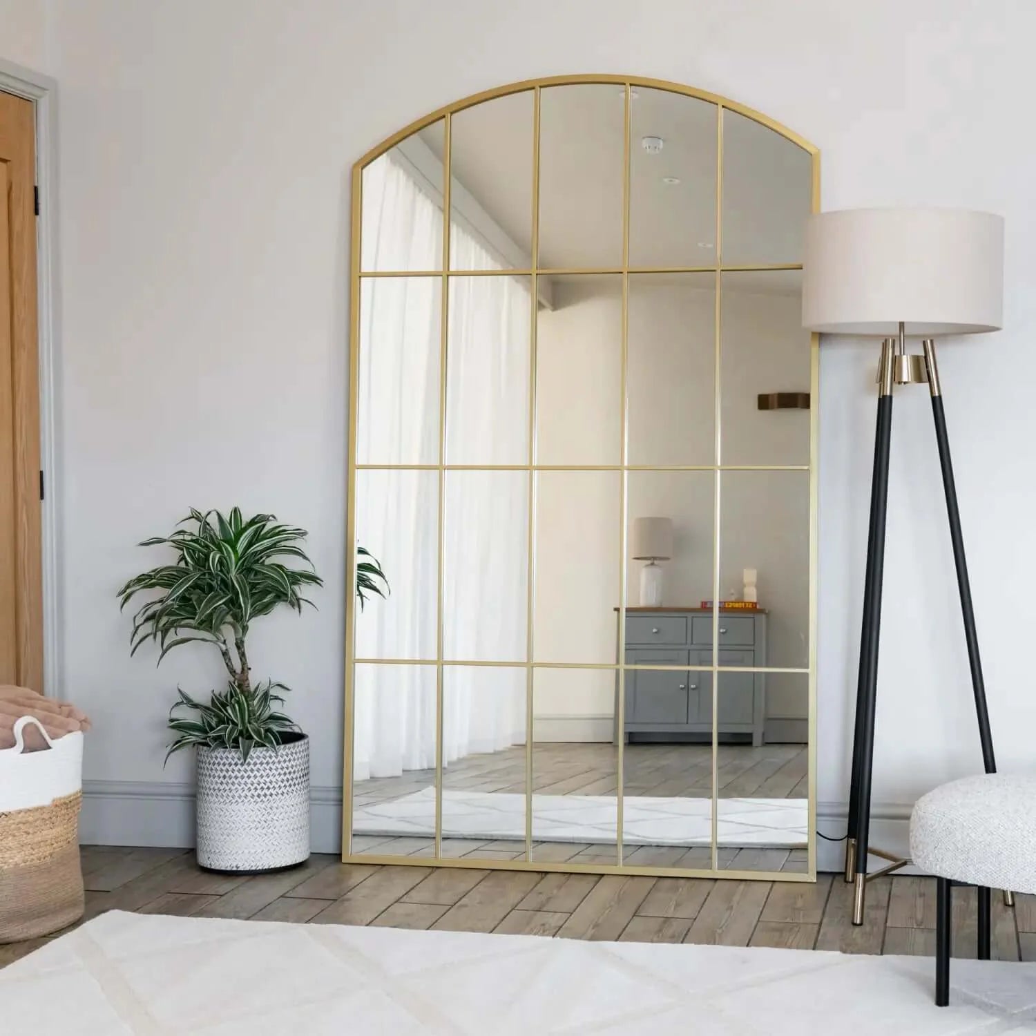 Neutral-toned mirror with minimal design
