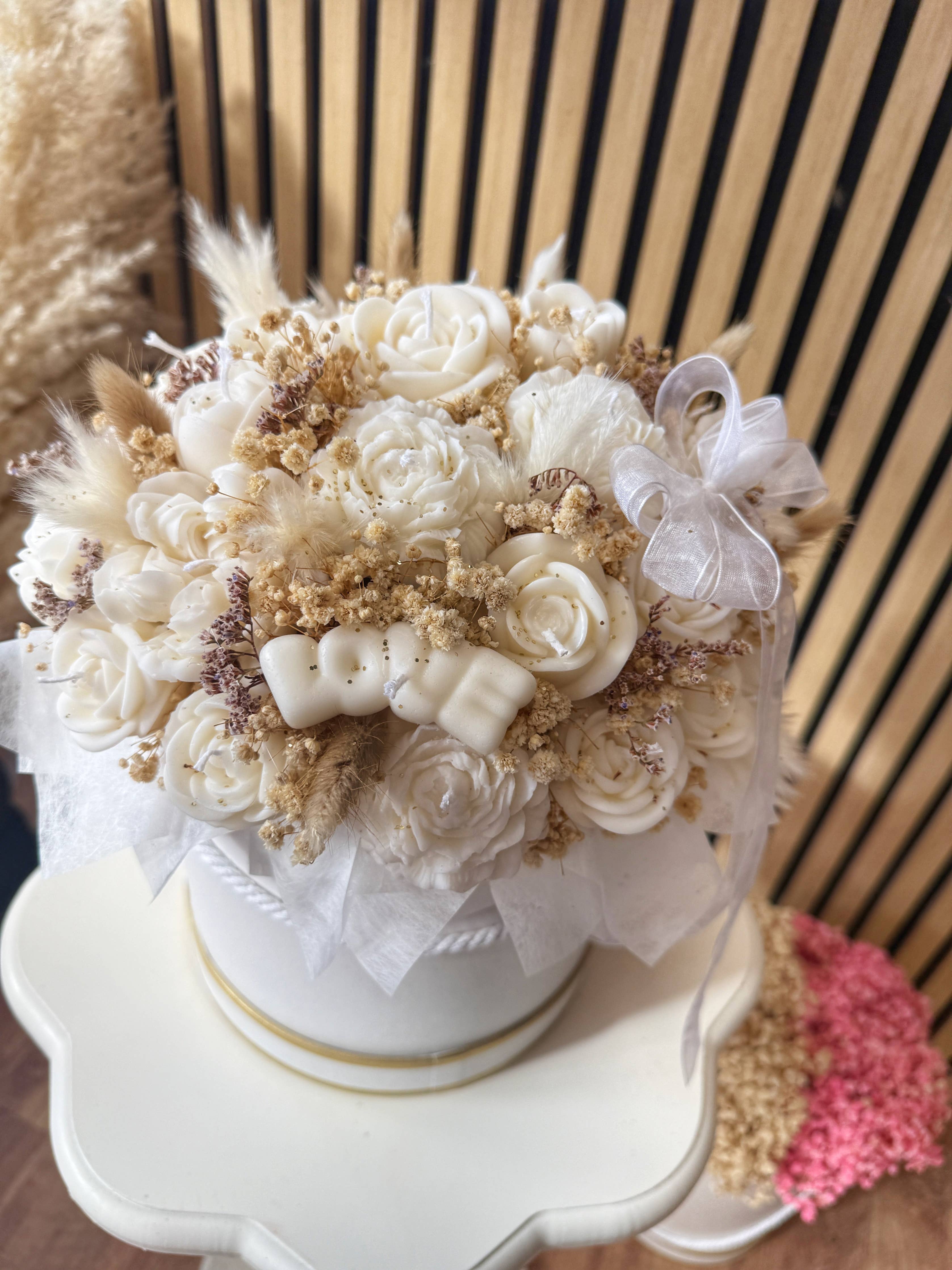 White Candle Bouquet: Fresh linen / Small